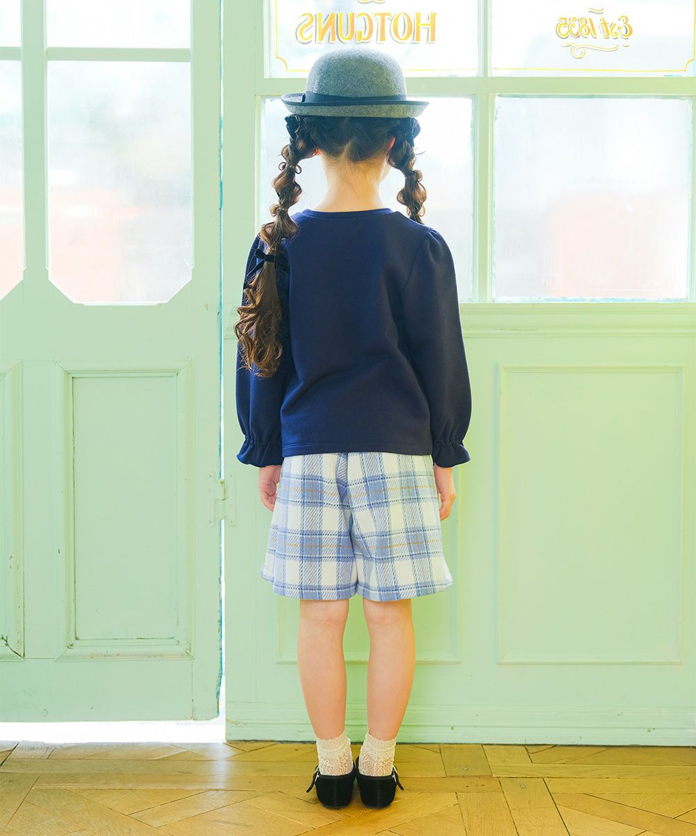 ベビー服 女の子 リボン刺繍 お花モチーフ付き 裏毛トレーナー ネイビー(06) モデル画像全身