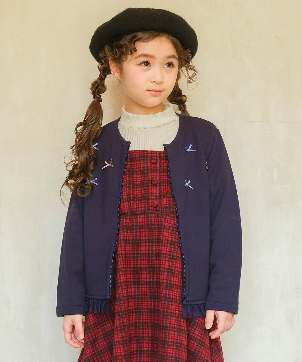 ベビー服 女の子 リボンつき チュールフリル 裏毛カーディガン ネイビー(06) モデル画像全身