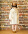 ベビー服 女の子 くるみボタン リボン付き フード取り外し可能キルトニットコート アイボリー(12) モデル画像全身
