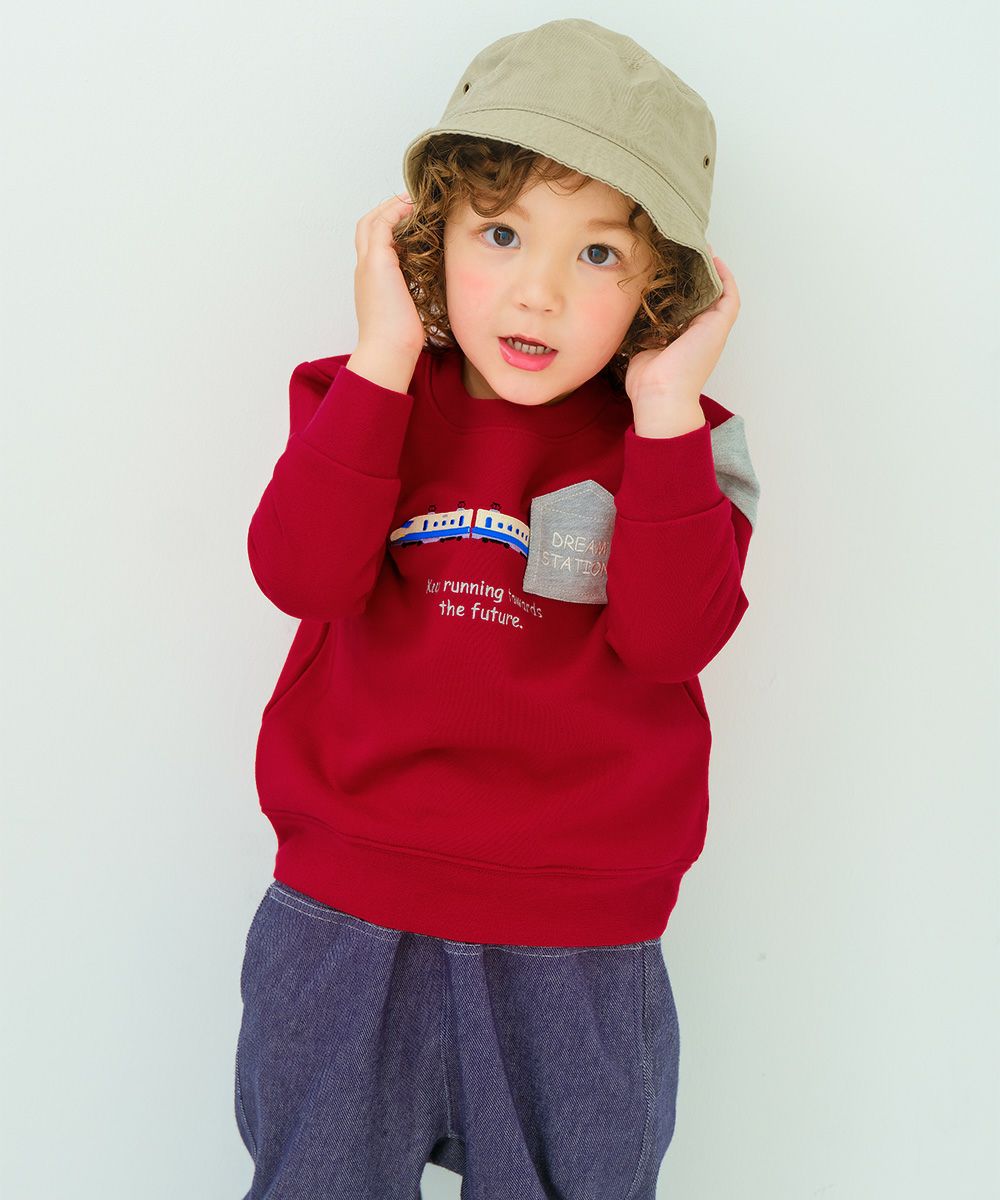 ベビー服 男の子 電車ワッペンつき 裏毛トレーナー レッド(03) モデル画像アップ