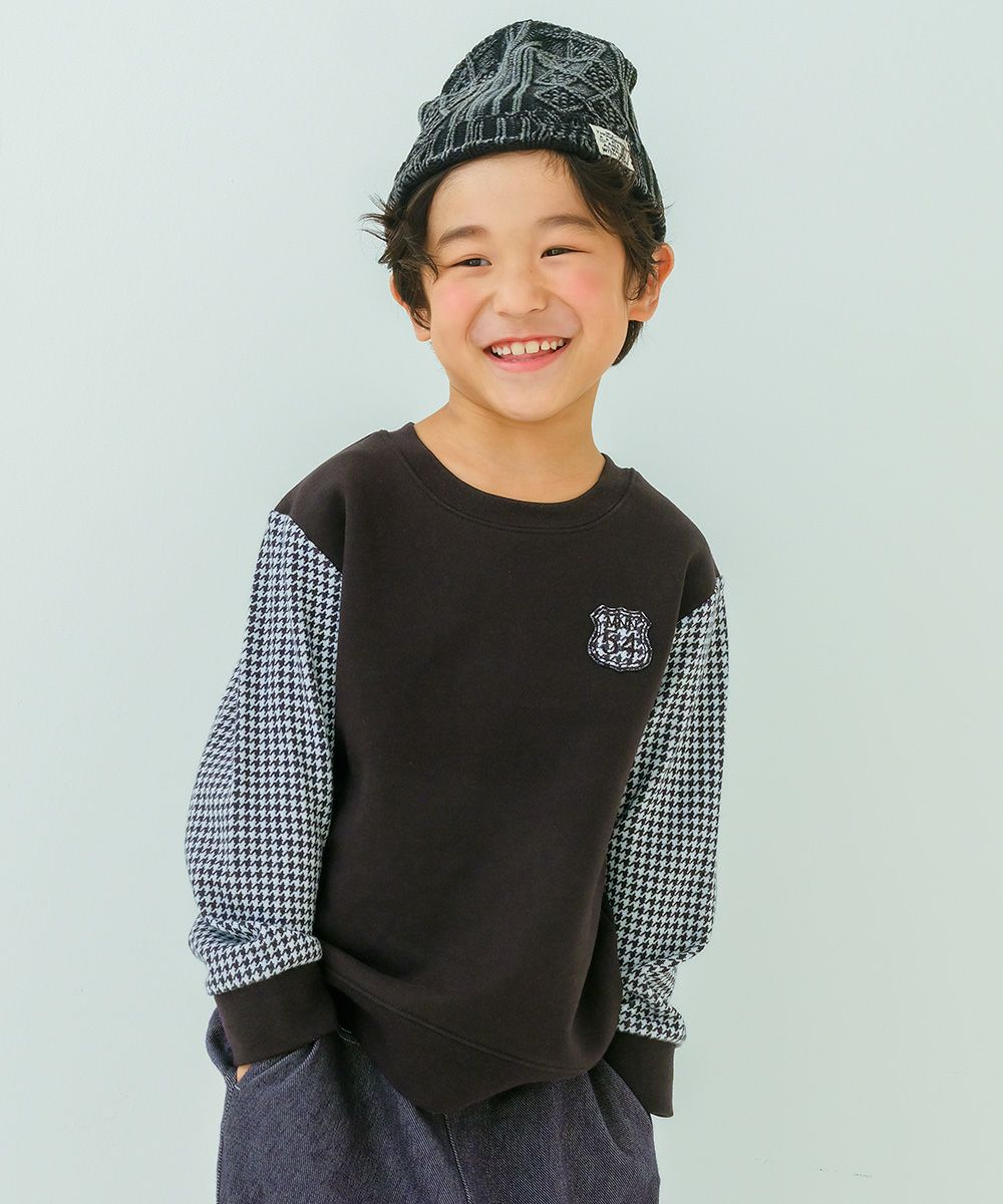 ベビー服 男の子 子ども服 こども服 キッズ 千鳥柄 ロゴ ワッペン 長そで 裏毛 ホワイト×ブラック(10) モデル画像アップ