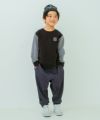 ベビー服 男の子 千鳥柄 ロゴワッペン 裏毛トレーナー ホワイト×ブラック(10) モデル画像全身