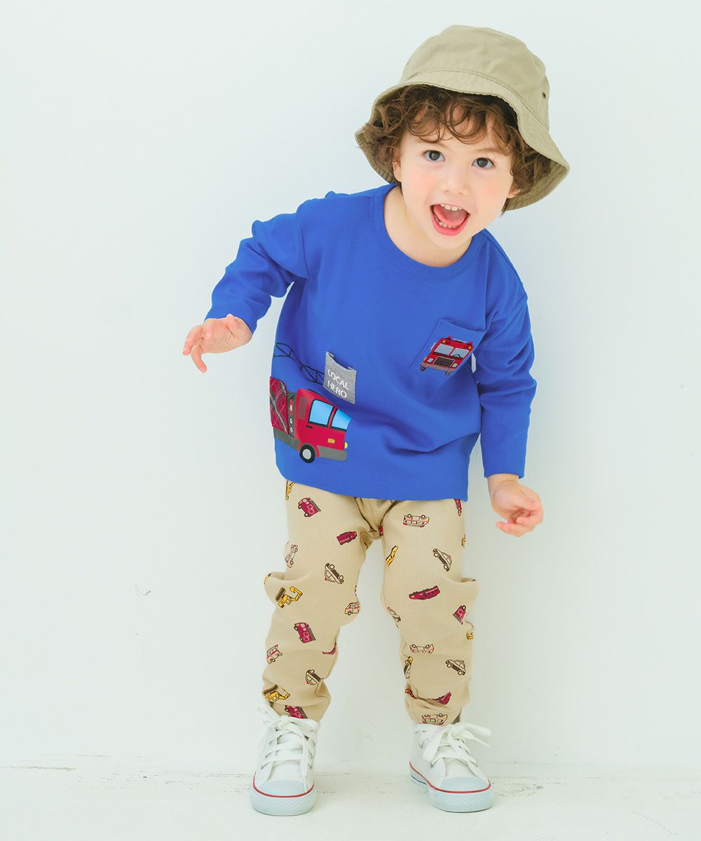 ベビー服 男の子 はたらく車ワッペンつき Tシャツ ブルー(61) モデル画像全身