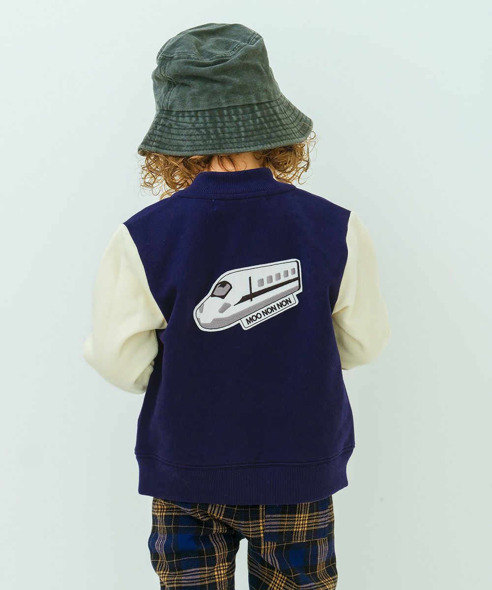 ベビー服 男の子 ロゴ 電車ワッペン ジップアップ 裏毛ジャケット ネイビー(06) モデル画像1