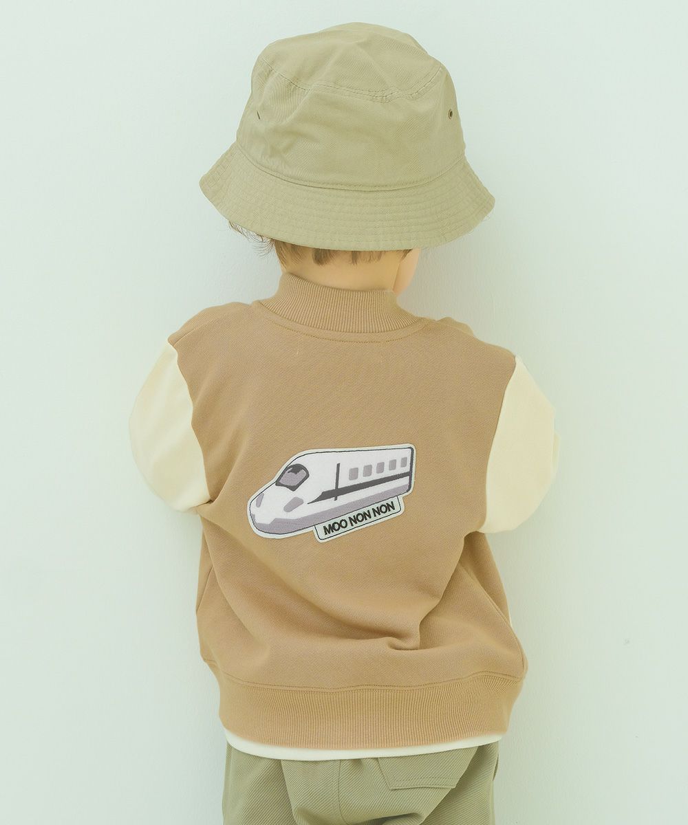 ベビー服 男の子 ロゴ 電車ワッペン ジップアップ 裏毛ジャケット ベージュ(51) モデル画像1