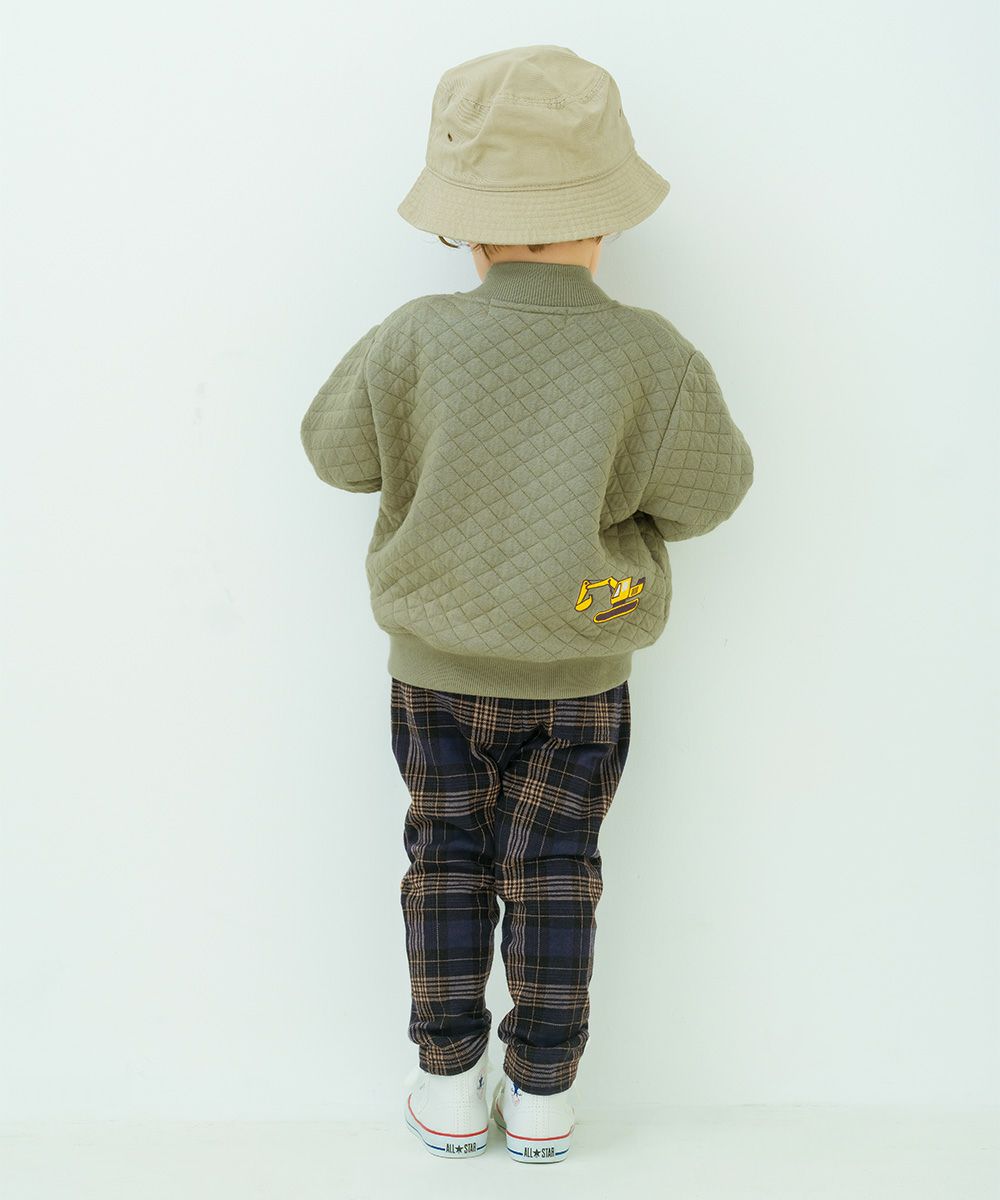 ベビー服 男の子 はたらく車ワッペン キルトニットジャケット カーキ(82) モデル画像全身