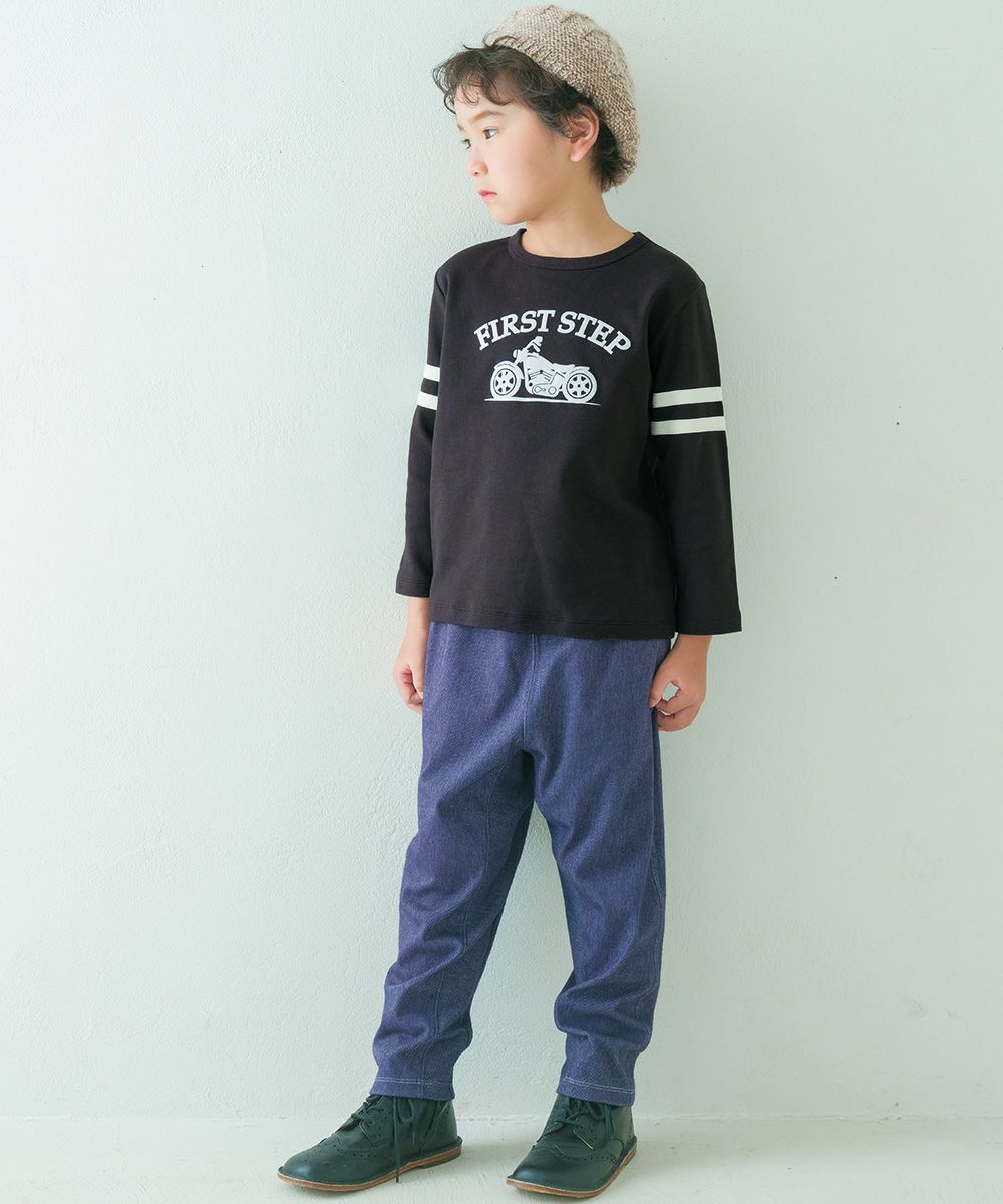 子供服 男の子 子ども服 こども服 キッズ ジュニア 綿100％ ロンT 長そで バイク ロゴ フロッキー プリント ブラック(00) モデル画像全身