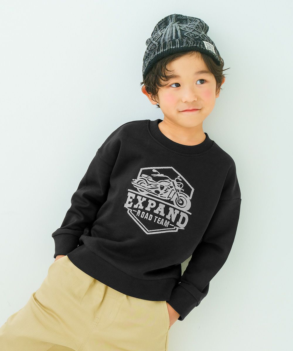 子供服 男の子 バイク ロゴ 乗り物刺繍 ドロップ袖 裏毛トレーナー ブラック(00) モデル画像1