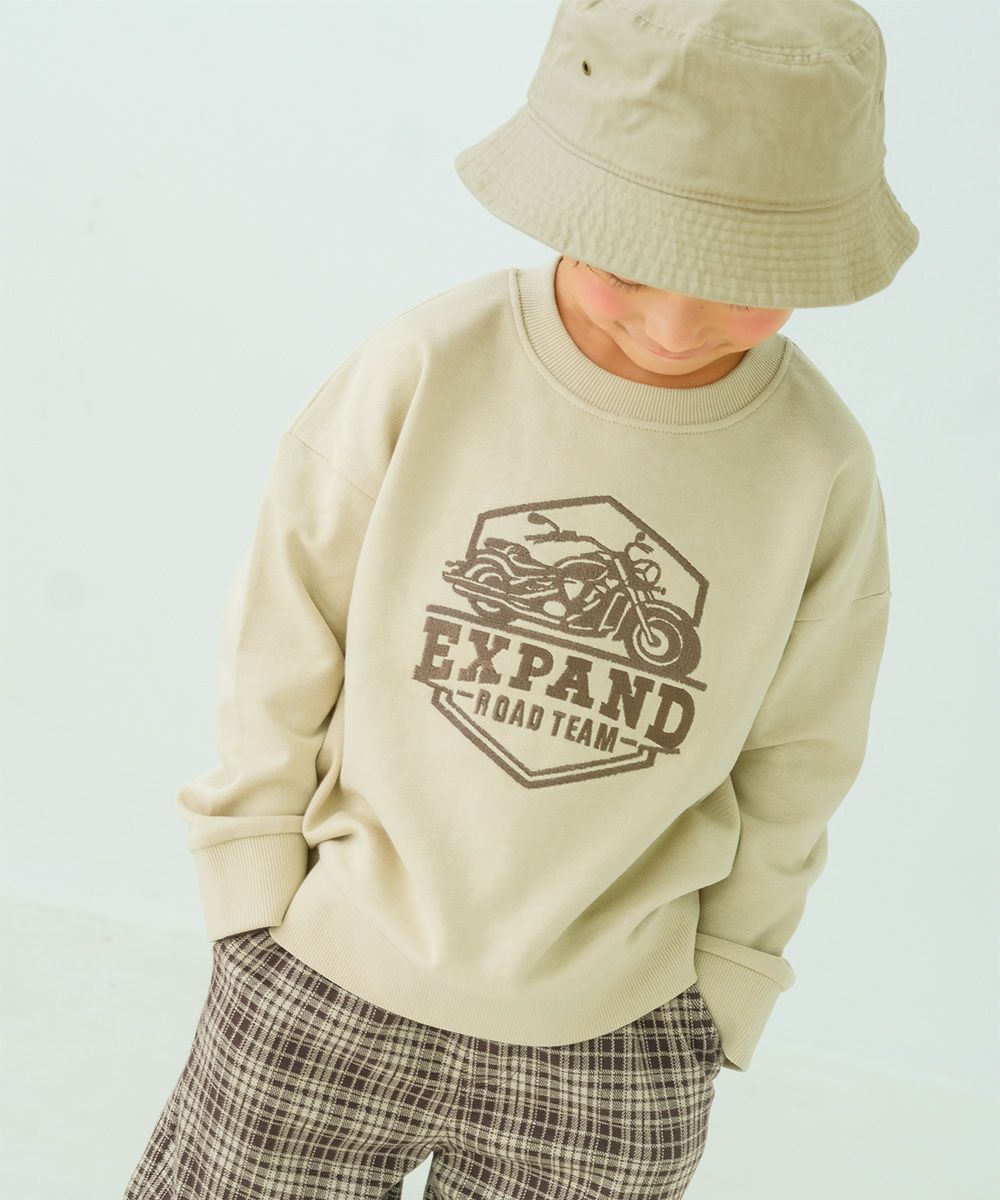 子供服 男の子 バイク ロゴ 乗り物刺繍 ドロップ袖 裏毛トレーナー ベージュ(51) モデル画像1