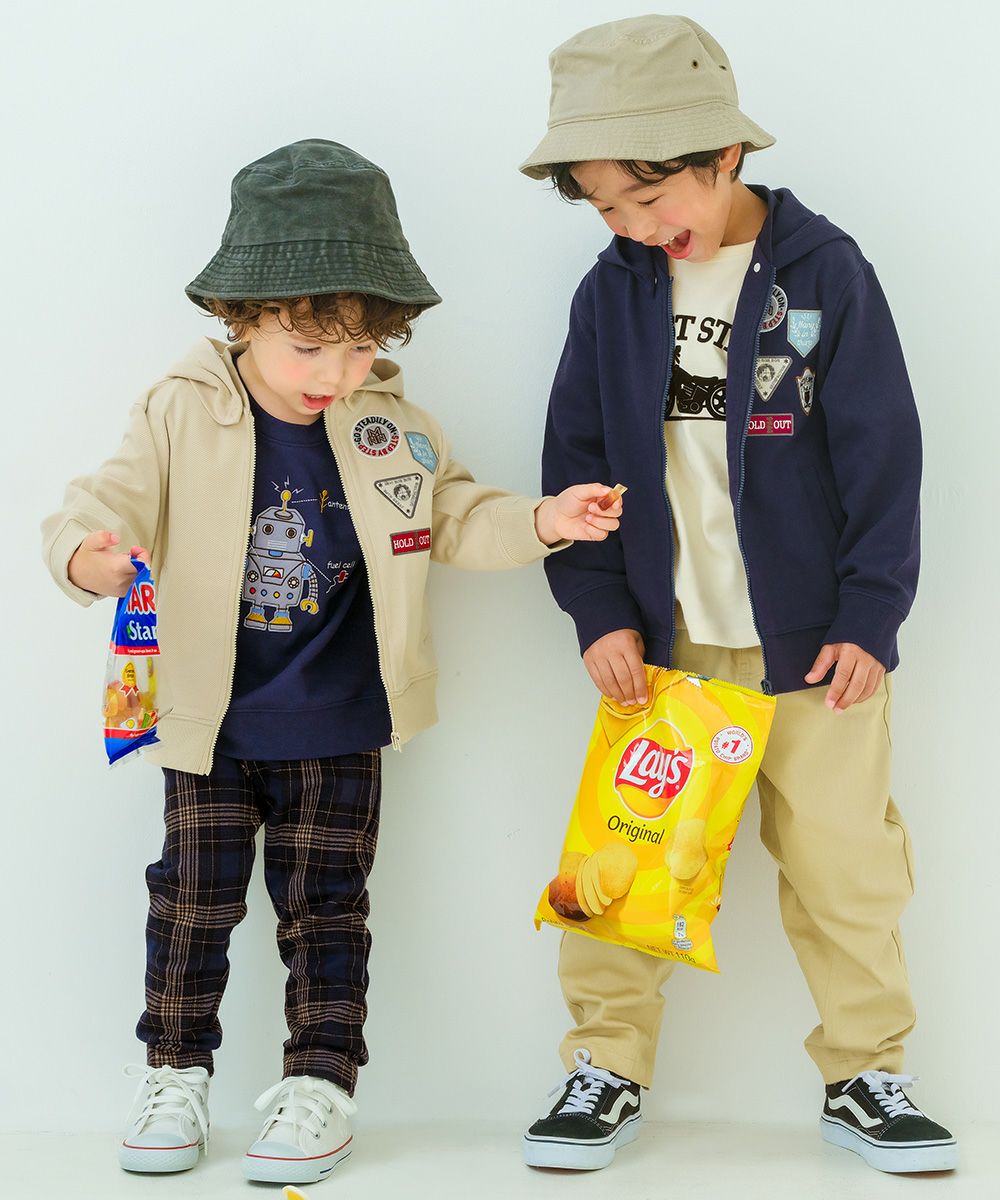 子供服 男の子 ツイルニット ロゴワッペン フード取り外し可能 ジップアップジャケット ネイビー(06) モデル画像1