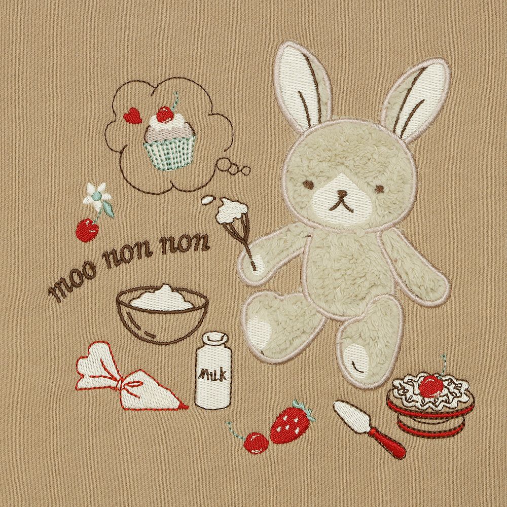 ベビー服 女の子 うさぎモチーフつきケーキ刺繍 裏毛トレーナー ベージュ(51) デザインポイント1