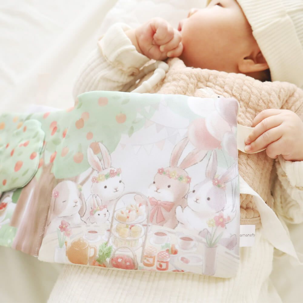 ぬのえほん うさぎたちのお茶会　cocory friends 18