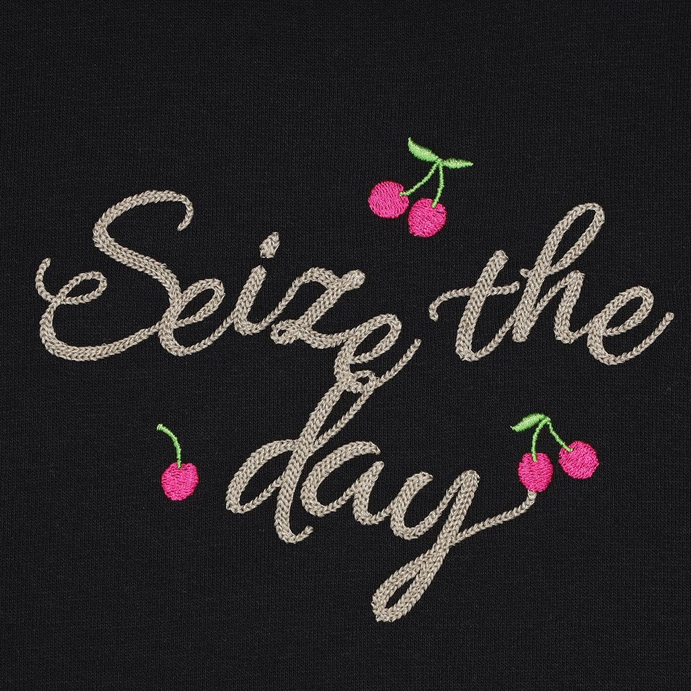 子供服 女の子 チェリー刺繍 ドロップ袖 裏毛トレーナー ブラック(00) デザインポイント1