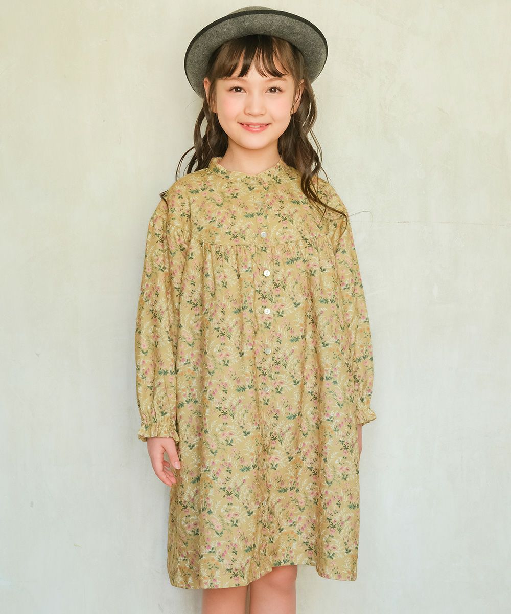 ベビー服 女の子 花柄 ボタン開き ワンピース カラシ(41) モデル画像アップ