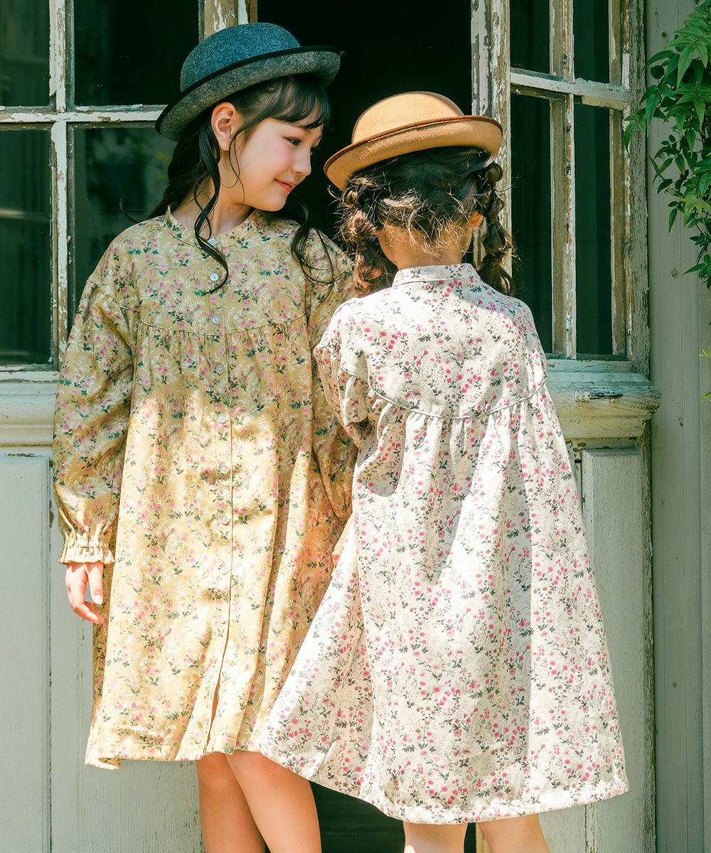 ベビー服 女の子 花柄 ボタン開き ワンピース カラシ(41) モデル画像3