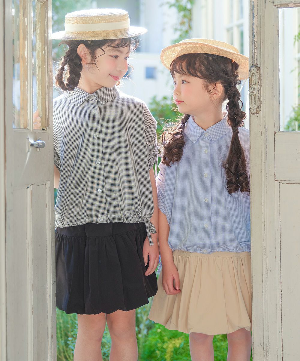 子供服 女の子 チェック柄 2way 襟付き前開きシャツ ホワイト×ブラック(10) モデル画像2