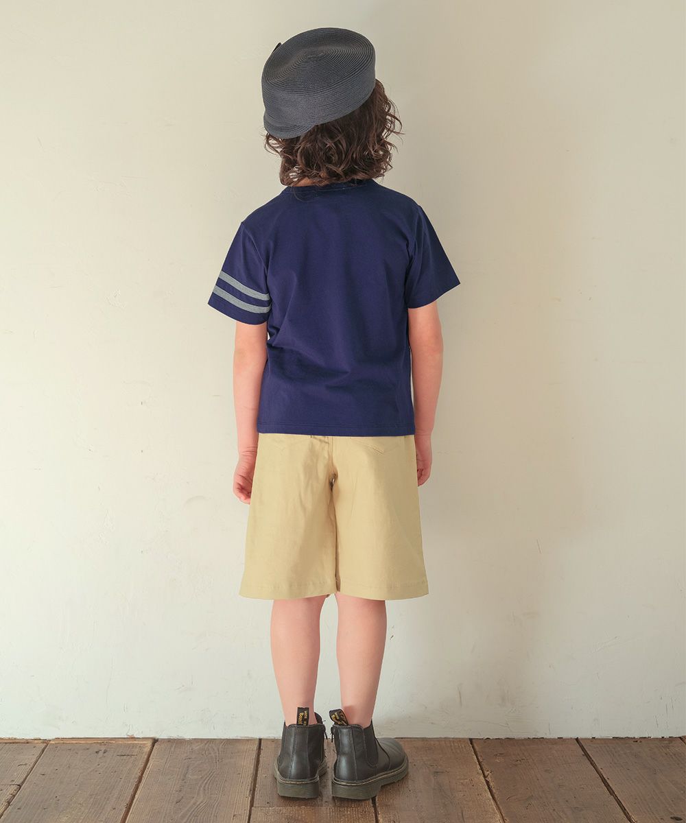 ベビー服 男の子 綿100％ ロゴ刺繍ポケットつきTシャツ ネイビー(06) モデル画像2