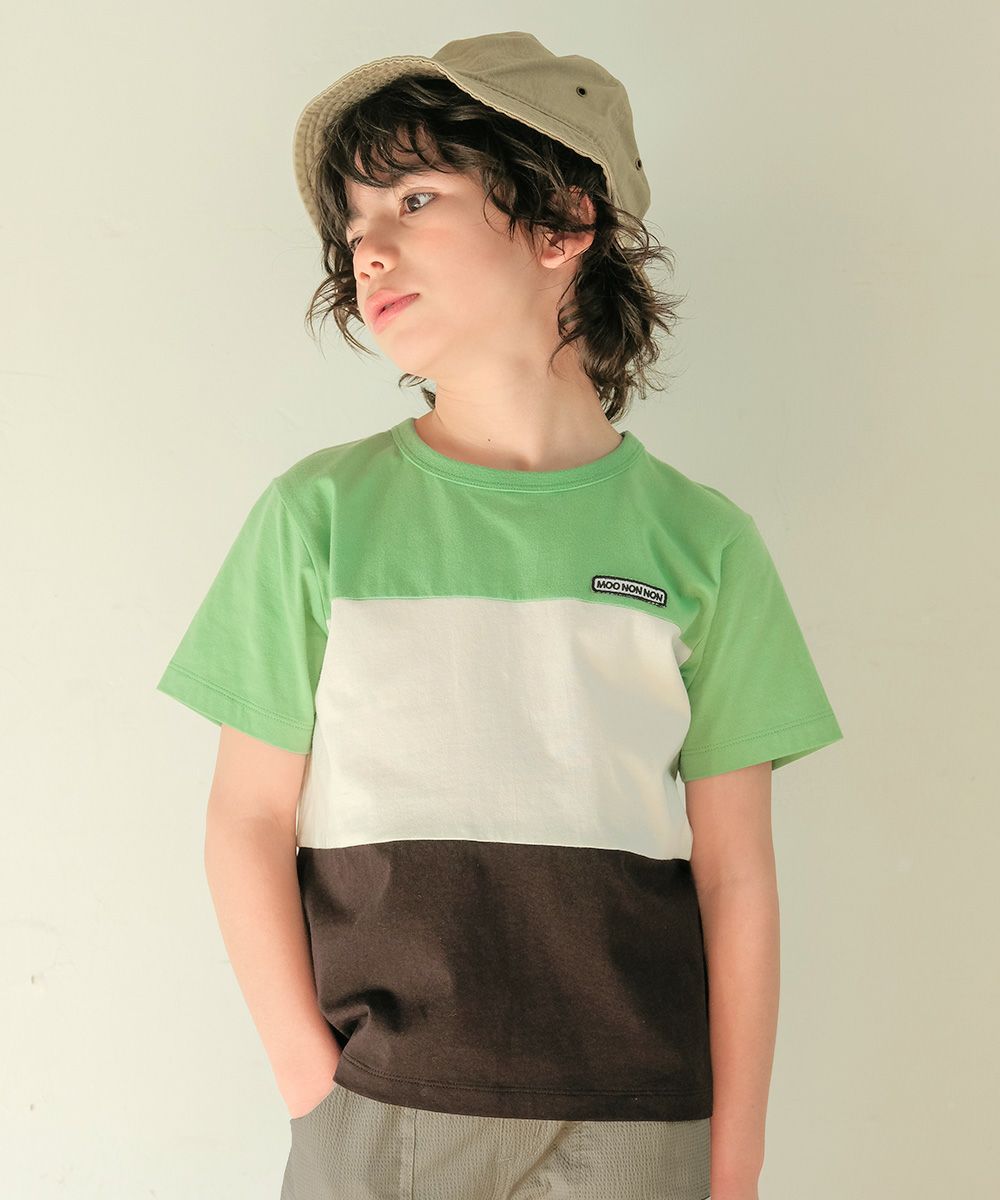 ベビー服 男の子 ロゴ刺繍ワッペンつき 切り替えTシャツ グリーン(08) モデル画像アップ